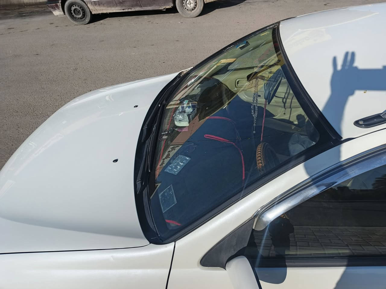 سلام عليكم 
سني للبيع موديل ٢٠٠٩ مكفولة من كلشي ليبل واحد بسمي اتصال أو واتساب ***********
