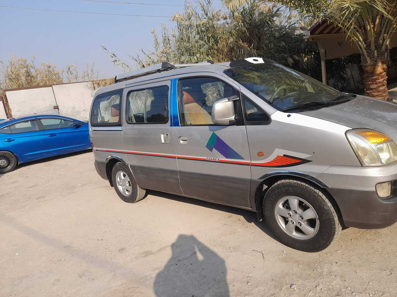 للبيع ستاركس موديل ٤ خصوصي واسط مشروع وطني سنويه لغاية ٢٧ مكفوله من الحادث بيه بخات صبغ اثر خط طابع موجوده صوره قبل اصبغ في جهة السايق الطويله  محرك مفتوح سوبر كاز جديد كير اوتوماتيك  تستلم رقم انكليزي عند التحويل السعر ٨٥$ نقد وتحويل ثاني يوم موبايل ***********المكان بغداد بسمايه ناحية الوحده تحياتي لكم جميعا
