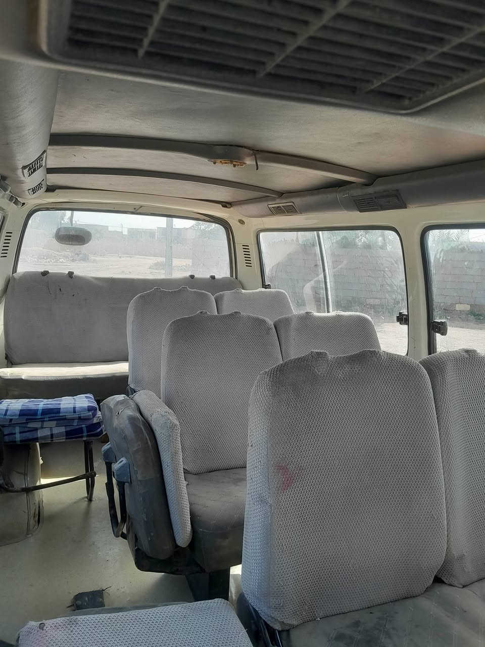 سلام عليكم جنبي شرطيه موديل 2015 كير محرك اكسن مكفولات مابيه لا صبغ لا ضربه تخم تاير جديد كهربايات شغاله تحويل مباشر سنويه ال 28  السعر 60 بيه مجال بسيط @***********/ ***********
