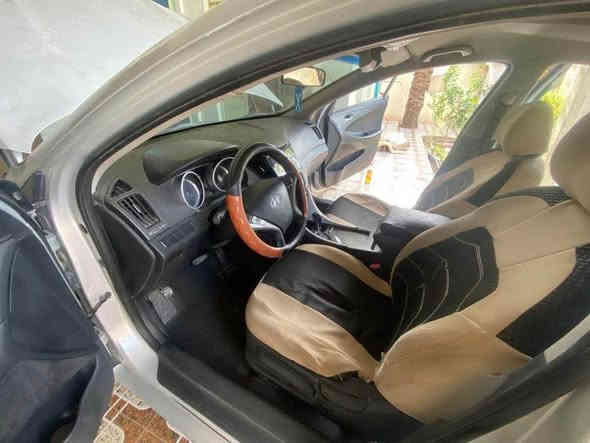 السلام عليكم  للبيع سوناتا  2010رقم أربيل سنويه منتهيه وارد كوري خليجي لون سلفر مكينه 2000دوش مكفوله سياره بدون دواخل بيها رشات صبغ بسيطه بلبنيد وباب السكن تخم تاير نضيف ويل كب تحكم ستيرن شاشه أندرويد بجم ما مفتوح  حوض وصندوق علا وضع الشركه
بيها نواقص بصدر فقط اذاين كير ودرايم شفت جه السايق والباقي كله مكفول وبيها طخه بلجاملغ الخلفي عكس سايق ممصلحه 
مكانها واسط ناحيه تاج الدين سعرها 86 ورقه وبيها مجال بسيط حك الجيه فقط 
*********** الصويرة
