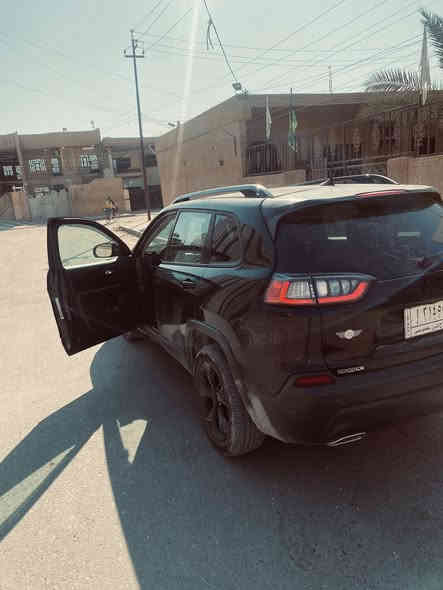 سلام عليكم
 جيب بزون 2019 الضرر خفيف محرك 6سلندر صندوق كهرباء توقف ذاتي كشافات اشاير مري تبريد قطعتين الضرر موضح بصورة و نضربت عندي ضربه خفيفه ب بنيد جداً بسيطه السعر 165 وبيها مجال رقم دولي
‭0777 928 3391‬
