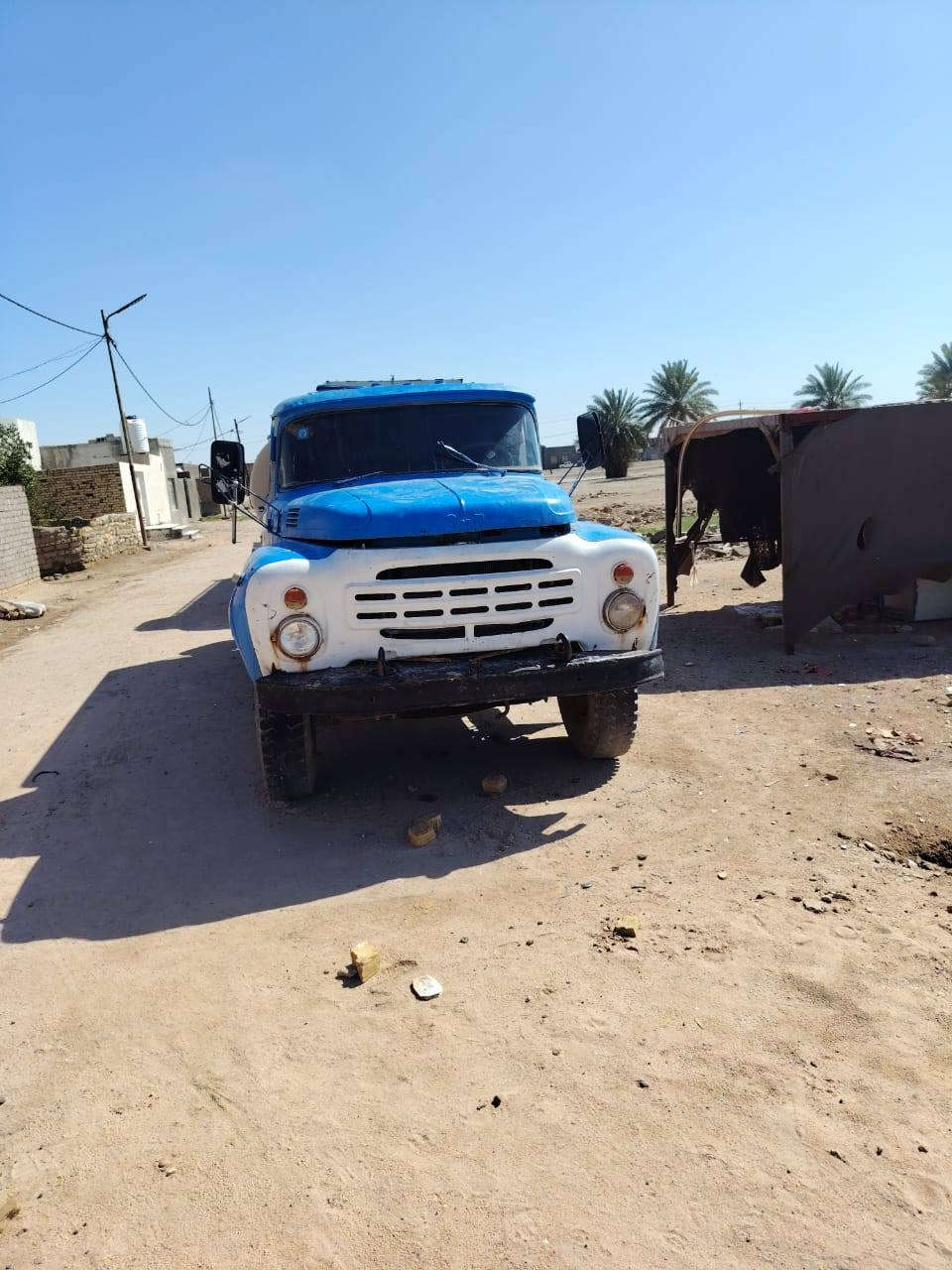 البيع زيل موديل 86 كير ومحك وشاصي مكفول رقم بغداد نكليزي شرط تحويل العنوان سماوة سعر وستفسار على هاذا رقم ***********
