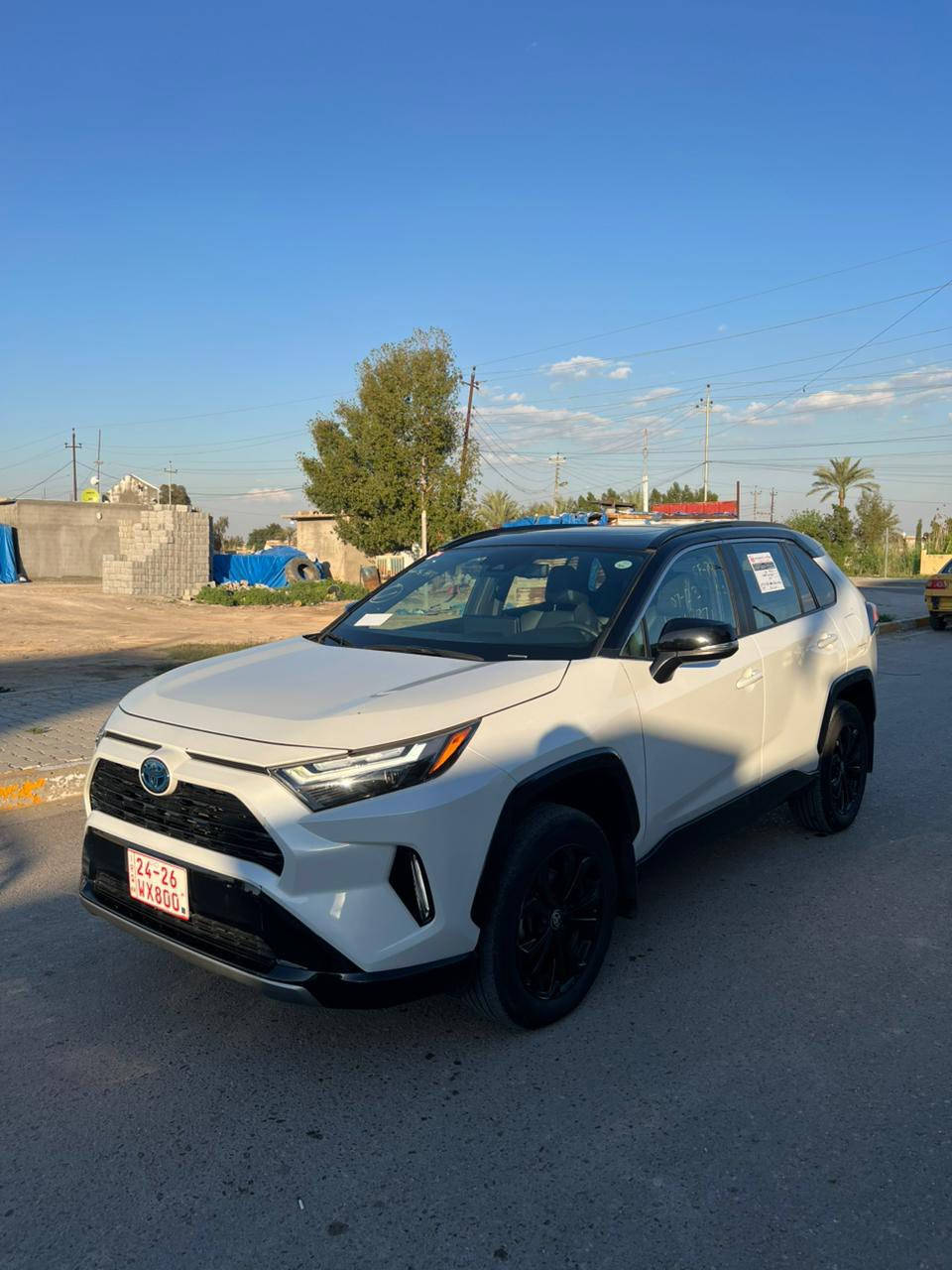TOYOTA RAV4  HYBRID XSE 2024

📍السيارة موجودة في بغداد للتواصل ***********
 
تويوتا  راف فور  هايبرد  XSE 
المسافة المقطوعه 71250mi
اللون :- ابيضّ   
المحرك 2500cc هايبرد 
الموديل 2024
 مرقم كاتي 

 

                  ======= الاضافات👇👇 ======

فتحة 
شاشة كبيره انفكيشن. 
دفع رباعي 4x4.
رادار امامي 
 مانع تصادم
تصحيح مسار
مانع انزلاق
تحديد مسرب .
نقطة عمياء .
مثبت سرعة
هاند بريك كهربائي 
كاميرا خلفيه 2
كراسي جلد 
كراسي كهرباء
طارة مدفية .
كراسي مدفية 
بصمه أبواب
بصمه تشغيل
تحكم ستيران
شاحن وايرلس 
تشغيل عن بعد سياره 
ويل قياس  18 . .
اضويه اماميه زنون LED
كشافات ضبابي LED 
اضويه خلفيه LED
حساسات خلفيه  
باب خلفي كهرباء
نظام GPS+ خرائط 
3 انظمة قياده Sport /ECO / Normal
كندشن مركزي امامي + خلفي 
بلوتوث 
مدخل AUX + USB

الأردن الزرقاء المنطقه الحره  شارع 20 شمال 

 🚗🚗 حادث السيارة كما موضح في الصور  🚗🚗

للتواصل  / عمر الدليمي 00962786166701 علي الكرغولي 00962788505634
