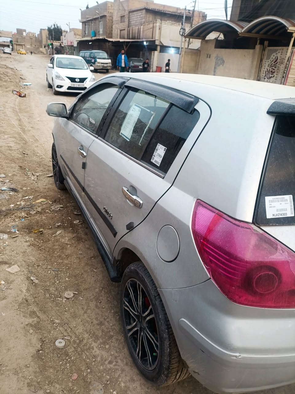 السلام عليكم للبيع ام كي موديل 2013 مكينه وكير وحداديه تخم تاير سياره جاهزه من كلشي ماشيه 70 مكفوله كفاله عامه رقم بغداد بسمي تحويل مباشر  السعر 40 الاستفسار اكثر اتصال ع الرقم مكانه حاه مركز المدينه 
***********
