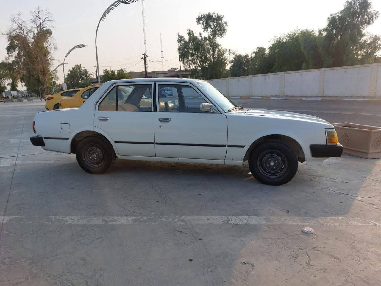 السلام عليكم اكرونه للبيع موديل 81 السياره خير من الله كير ومحرك. صدر نفض جديد وتبريد مناقصها شي رقم جديد  والسياره كلش نضيفه كيرها اوتماتيك مو عادي السعر 400
مكاني بغداد ابوغريب
التحويل ثاني يوم وهذا رقمي ***********
