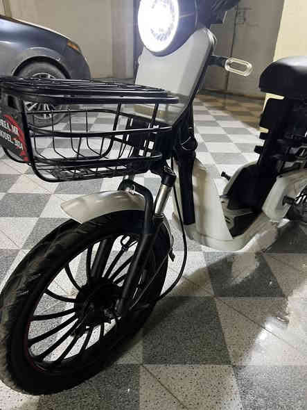 بايسكل شحن للبيع جديد ٢٠٢٤ كامل بطاريات جدد عل فحص وين تودي ودي كامل مالي اي نقص كلة شغال اخو الجديد حجم ٢٢ لايت عالي ناصي بصمة السعر ٢٧٥ بي مجال العنوان ديالى ناحية ابي صيدا ***********
