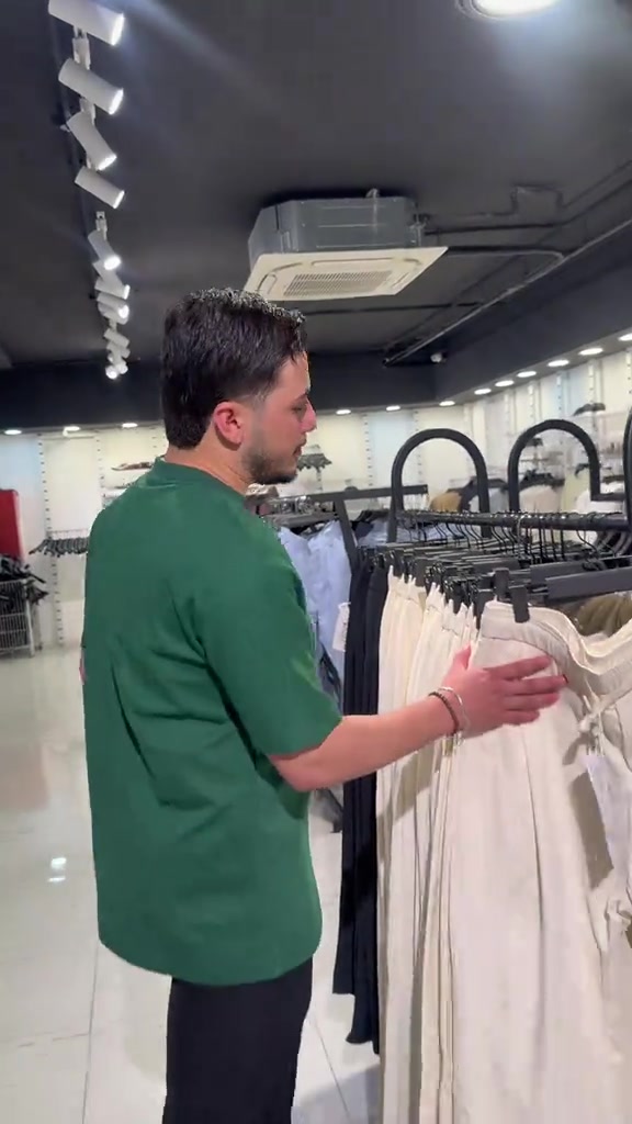 سعر البجايم  (15،000) فقط ……🔥 القياسات L/XL/2XL/3XL/4XL/5XL للحجز ارسل رقمك وعنوانك والقياس ❤️ المجمع مفتوح 24 ساعه طيلة ايام الاسبوع  يوجد توصيل 5 لجيمع محافظات العراق  الفرع الاول-📍بغداد-زيونة-شارع الربيعي-مقابيل خطار  سنتر عمارة تاج سنتر داخل السرداب.                                                   هاتف :-*********** الفرع الثاني-📍بغداد-المنصور-تقاطع الرواد-مقابل مطعم العريش-عمارة مناحل حيدر الملا-داخل السرداب. ‎هاتف:-*********** الفرع الثالث-📍الموصل-حي الزهور-قرب كولدن مول ‎هاتف:-***********
