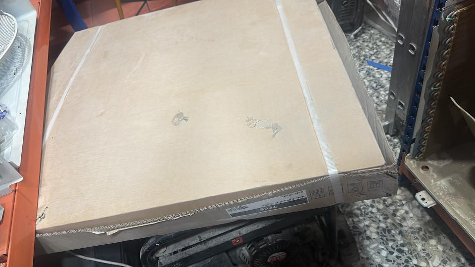 السلام عليكم سبلت كاسيت توسوت 2 طن انفيرتر جديد غير مستخدم فقط كفر الخارجيه متضرر ***********
