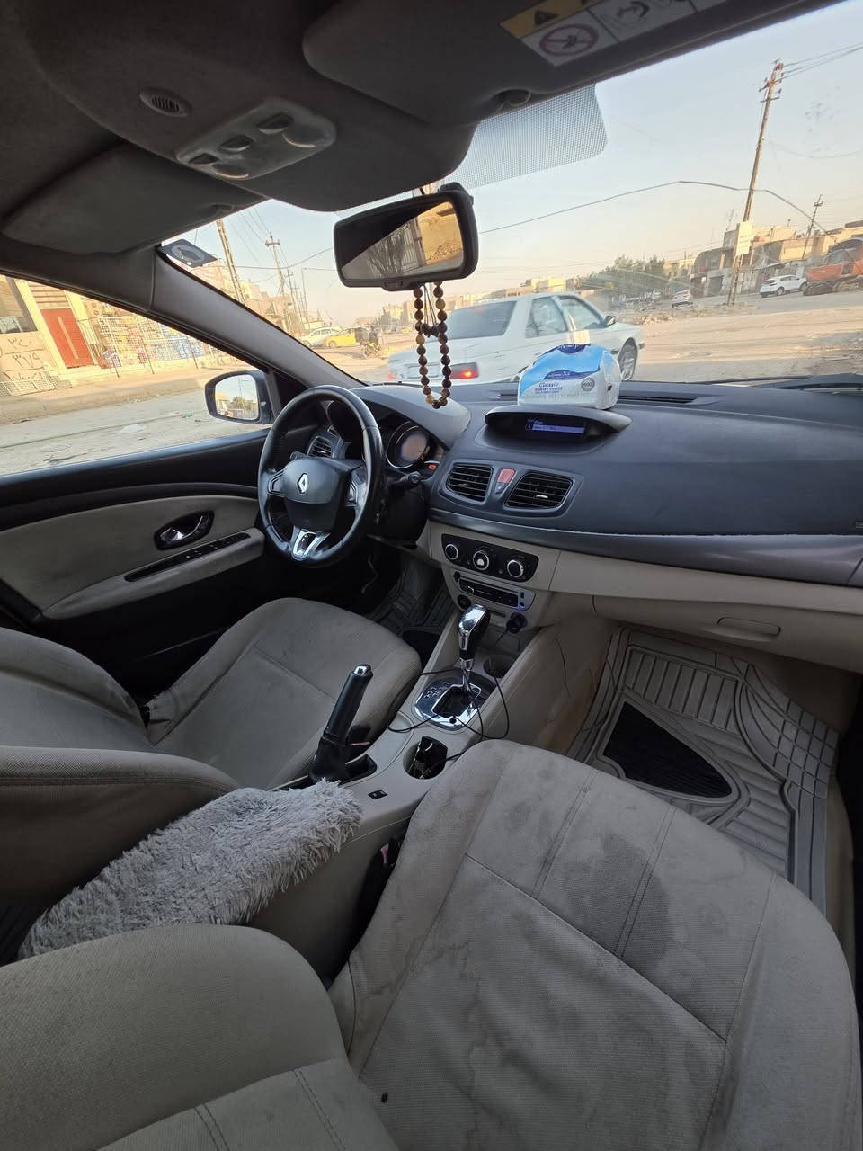 السلام عليكم رينو فلونس ٢٠١٦ للبيع السياره جاهزه من كلشي تختم تاير باتري
حداديه مسطره وبخاخات وفيتبم جداد السياره جاهزه لا تنقيص لا تبخير  
تبريد ثلج ستوني مبدل كمبريسر جديد  السياره بيه جاملغ السايق مبدل السعر ٦٨ وبيه مجال بسيط  للتواصل
***********
