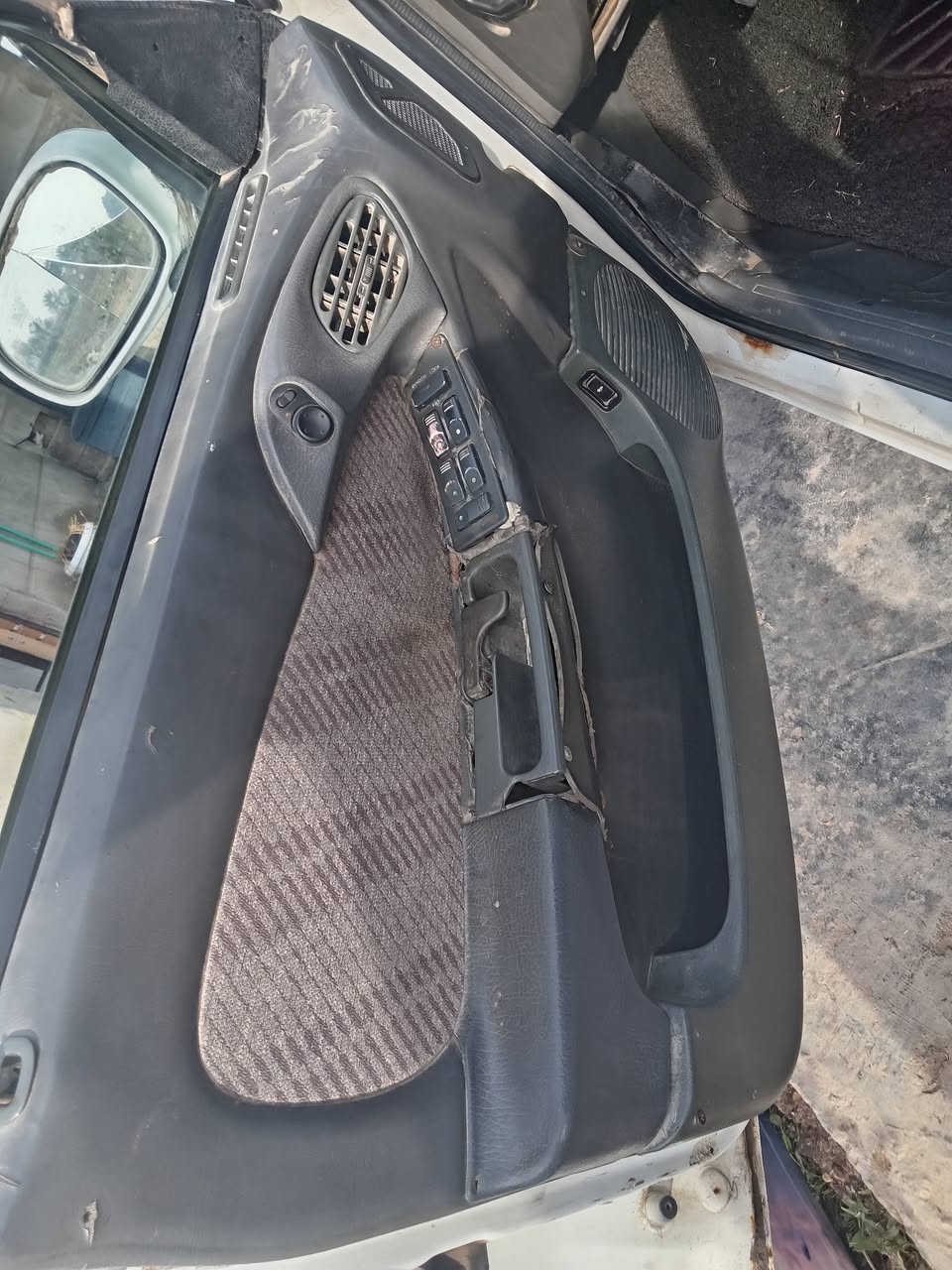 سلام عليكم اسبرو موديل 95 البيع محرك مفتوح كير عادي سياره خير من الله كهرباياته كله شغاله رقم بغداد هزه جديده سياره بسمي *********** //*********** /بغداد/اليوسفيه /قرب معمل زينب السعر 33 وبيه مجال.   ترهم مراوس
