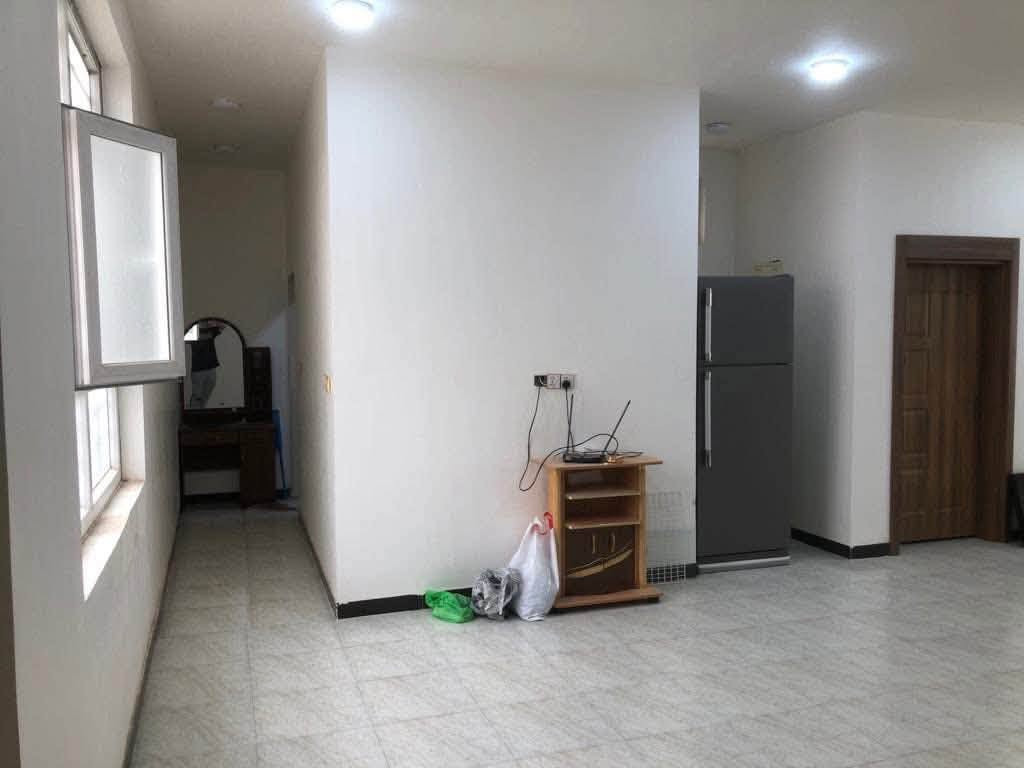 📍 فرصة عقارية مميزة – مكتب التصميم العقاري

🏡 النوع: دار طابو زراعي

📐 المساحة: _300__ م²

💰 —-طابقين بناء درجة أولى —

—أربع غرف نوم صاله مطبخ 

مجمع صحيات طابق ارضي طابق ثاني 

العنوان بابل زوير الغربي✨ 

✔️ مناسب لسكن

✔️ منطقة مخدومة وقريبة من الخدمات

✔️ فرصة حقيقية لا تتكرر

📞 للاستفسار والمشاهدة: ***********
