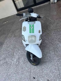 بوليس نضيفه شلعه ومعدل والمكينه ناعمه كلش الكهربائيات كله شغاله رايده ...