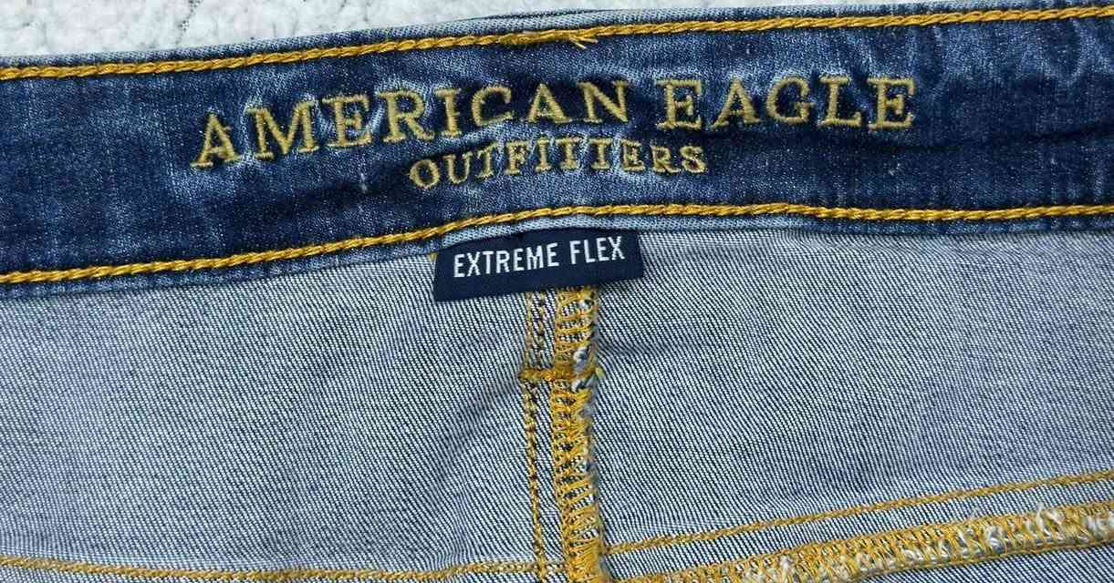 بنطرون AMERICAN EAGLE
قياس 42 
الطول 110 
الحجل 20
ليكرا


**إذا كنت صاحب هذا الإعلان وتريد حذفه لأي سبب، رجاءا أرسل رسالة إلى الدعم الفني**