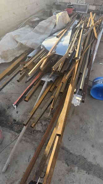 حديد روطات للبيع المتر ٢٠٠٠شلع الرقم ***********
