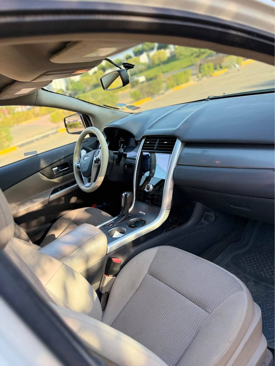 Ford Edge 2013 NIVA✅🇺🇸🇺🇸SEL

٢ سویچی لەگەڵە 
دەرگای كۆدە
حاسە وشاشەیە كامێرای دواوە

مۆدێل : 2013
ڕەنگ : سپی 
مواسەفات : ( ئاوێنە کارەبایی - جام کارەبایی - کوشن کارەبایی - کوشن  - تەبرید لەمس ـ تەبرید دوو زۆن ـ تەبرید مەرکەزی ـ سوکان ڤۆلیوم ـ تەحدید سورعە ـ شاشە ئایپاد و کامێرا و حەساسی پشتەوە و زیاتر ..... )
مەکینە : ٦ پستۆن

بەناوی خۆمە و تحویل و بەناو کردن بە شەرت.
دوو پارچەی هەیە بێ ناو گرتن. 
پاتری تازە
بێ تەقەو ڕەقە
رۆن و ھایدرۆلیك تازە

118$وەرەقە و مەجالی تێدایە
*********** السليمانية, العراق
