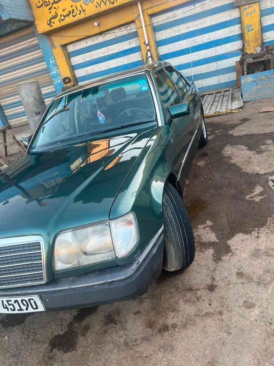مارسدس دب 1993 بيبي دب 320 بلاد
مكينه بلاد خراطيم جديده 
تخم تاير جديد صدر 70/100
باتري جديد جامه خلفيه جديده
مصبوغه حزام
جام اربعه كهرباي 
دواخل 70/100
كشنات جلد اسود 
فتحه كهربايه 
كهرباياته كله شغاله 
رقم بغداد بسمي هزه جديده 
سعر 57 وبيه مجال 
مكاني بغداد     رقمي***********
