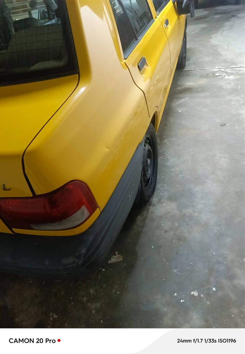 سلام عليكم سايبه موديل 18 سياره نضيفه رقم نكليزي سنويتهه الحد 32 مصفره هيه وغرامات شواصيهه ابلاد السعر 50 وبيهه مجال بصيط ***********حك الجيه للستفسار اتصل
