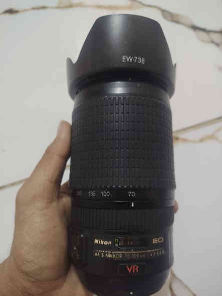 للبيع نيكون 610 فول فريم مع عدسة 70-300 فول فريم
الملحقات 
بطاريات عدد 2
جيلاتين عدد 2 اسود واصفر
ناقل عدد 3 
رام. 64 
ستاند
حقيبة ضهر مقسمه
حزام
شاحنه 
واتساب ***********
***********
علق وادخلك خاص
