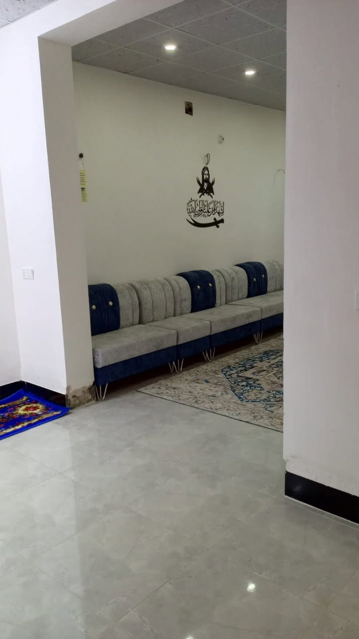 للبيع منزل سكني بمساحة 100متر طابو زراعي سند 25، بناء حديث طابوق
📍 الموقع:
( ناحية أبي غرق – حي السلام – شارع هيثم الجبوري – ثاني شارع بالبداية)

🏠 تفاصيل العقار:
(بيت استقبال + هول + مطبخ + حمام + غرفة نوم + منور)
🚧 الخدمات:
(شارع مبلط بالكامل + ماء + كهرباء + خدمات كاملة)
✨ موقع مميز وهادئ وقريب من جميع الخدمات، مناسب للسكن الفوري

للاستفسار التواصل خاص او الاتصال 
***********

#ملاحظه استقبل كافة العروض العقارية
