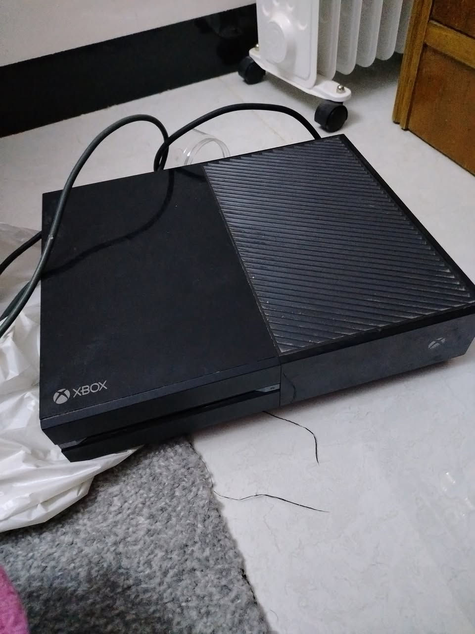 اكس بوكس ون واليده جديده استخدام مره واحده بس للتواصل ***********
