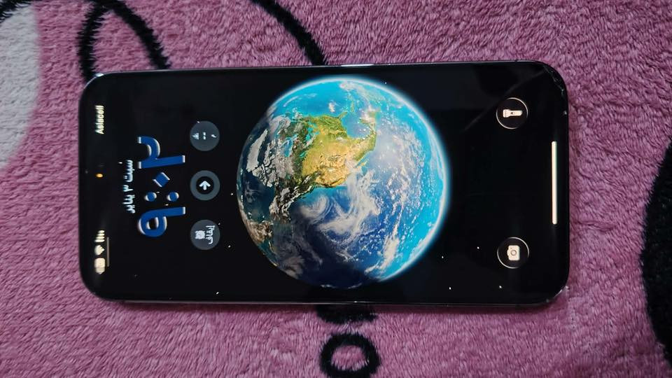 السلام عليكم ايفون 14 pro max للبيع نموذج m شرق اوسط ذاكرة 512 البطاريه 90 بلادي ممبدله النضافه100/100 الجهاز مكفول ممبدل بي شي السعر 950 وبي مجال قليل رقم الهاتف ***********
