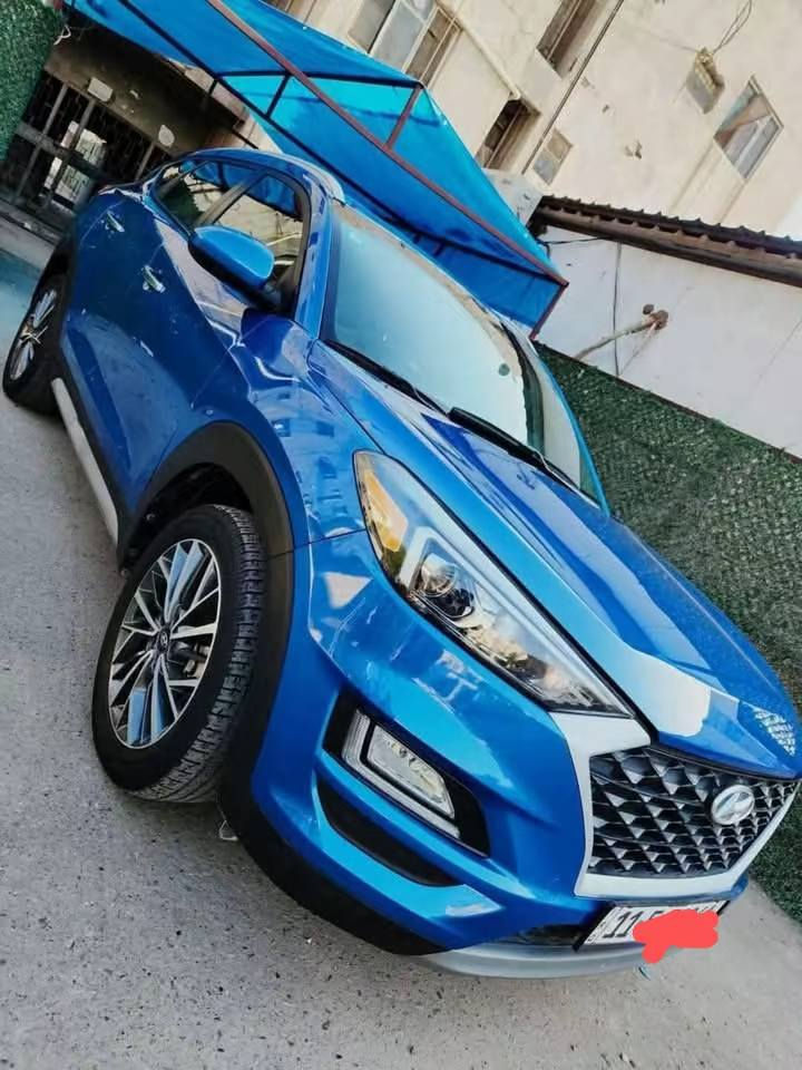 سلام عليكم
توسان موديل 19 شكل عشرين ماشية واحد وخمسين 
مواصفات 
شاشه كار بلي 
مانع أنصدم  كشافات ضباب 
أربع تحكمات استيرن 
مانع انحدار 
رادار اماي خلفي جانبي 
سايد بريك بصمه 
لد نهاري 
ترحيب أبوابل 
هوك خلفي كهربائي 
أوتو هود 
كشن كهربائي 
تفئه كشنات 
بصمه أبواب 
كامره خلفيه 
فوريل 
كير أي تي أم مرغوب 
مكينه جي تي اي لأ تبخير وتنقص 
لون ازرق جيتي مرغوب 
تبريد قطعتين بيانو 
رقم بغداد مشروع وطني 
امرايه بانص كهربائيه 
سعر ١٨٠بيه مجال 
مكانه بغداد حي بتول 
الاستفسار ***********
