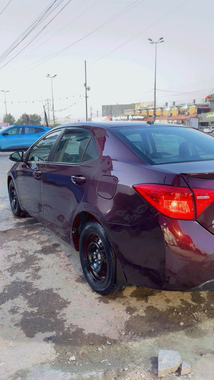 السلام عليكم كورلا موديل 2017  خمسينيه فول مواصفات عدى الفتحة سياره جاهزه من كل شي 
مواصفاتها
بصمة تشغيل
بصمة ترحيب
كشنات جلد
رادار
تبريد بيانو
وبعد بيهه مواصفات
حادثهه جاملغ خلفي +باب خلفي صبغ نفسهن معمرات
والباقي مكفوله من الصبغ بجم كبس بلادي
السعر 135 وبيهه مجال بسيط
للاستفسار *********** أم صلال, قطر
