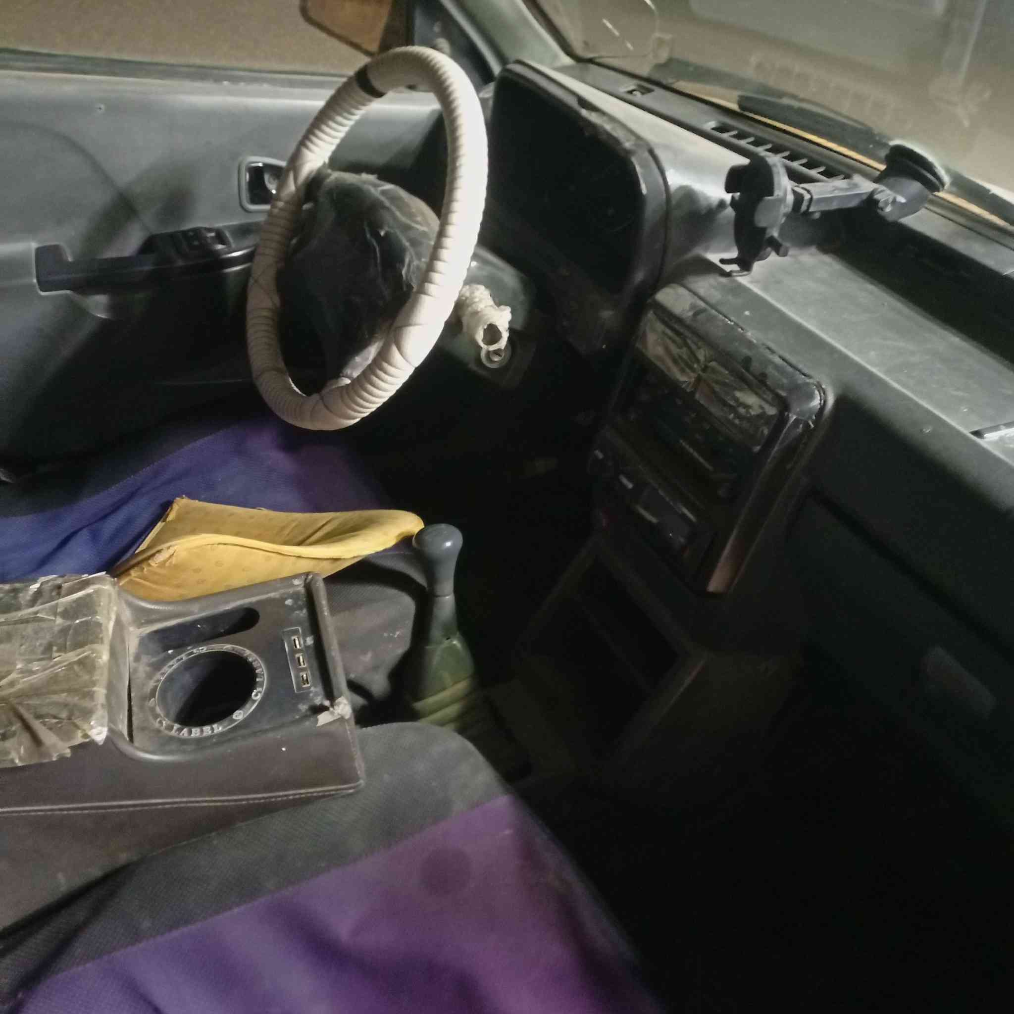 سياره سايبه للبيع موديل 2011 السعر ٨ اوراق مكان النجف *********** سياره جاهزه
