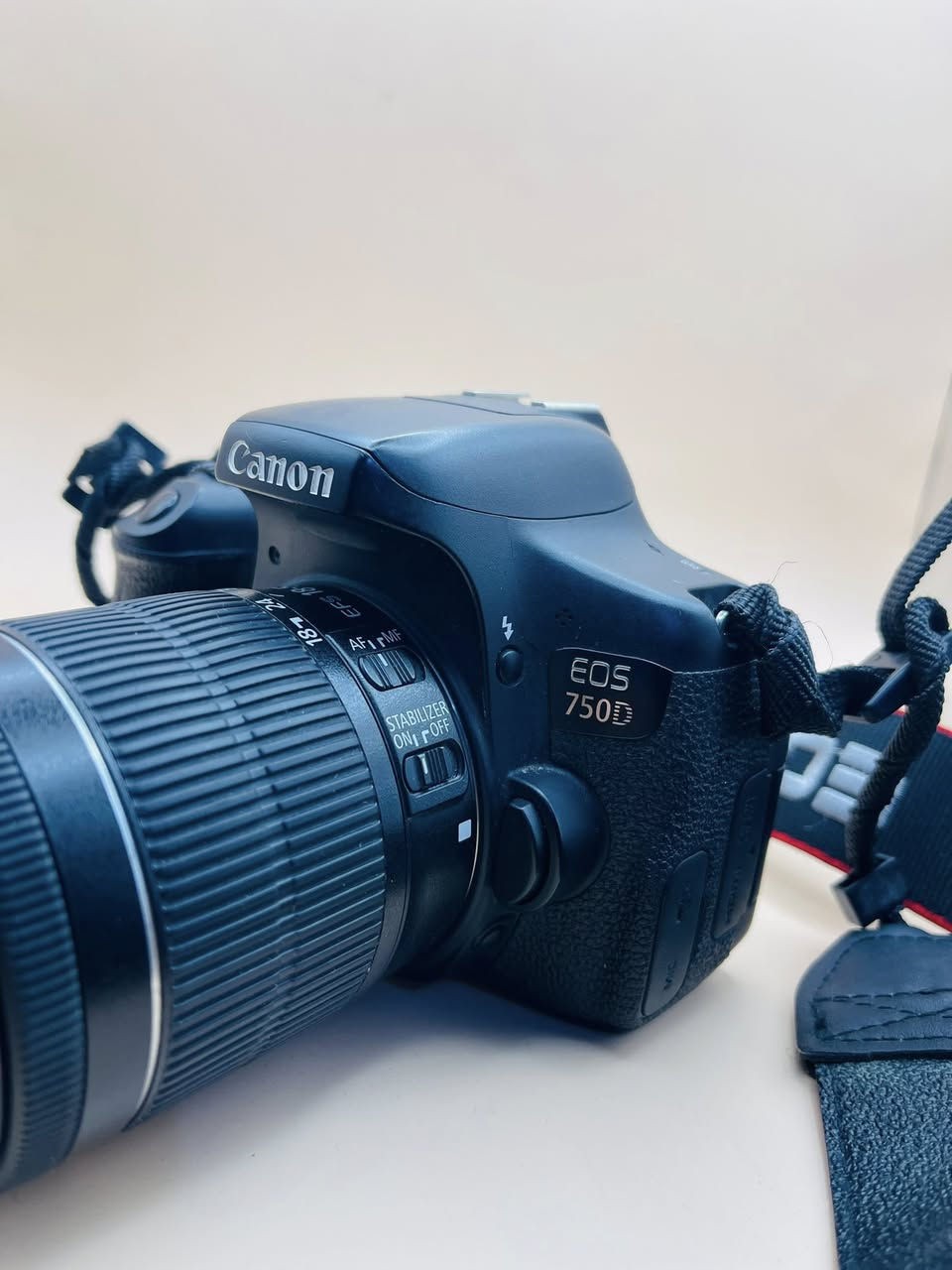 كانون 750d
عدسة 55.18
شاحنة
بطارية
حزام كتف
جنطة
نضافه 95‎%‎
مكفوله من اي عطل وتصليح
السعر 360الف سعر نهائي
مكاني ناصريه
متوفر توصيل


**إذا كنت صاحب هذا الإعلان وتريد حذفه لأي سبب، رجاءا أرسل رسالة إلى الدعم الفني**