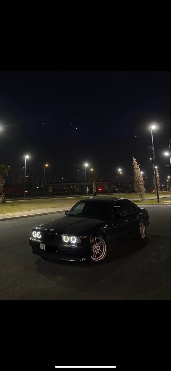 Bmw:1992
سیارەچی هەتابڵی جوانە سیارەکە مەچینە ٥:٢٠گیر عادیە تازە تەعمیل کرايتەوە گیرومەچینە و ئەکسل بەشەرتە سیارەکە سبوغ عامە لیدانەچی پیشی هەیە بی شانسی بی وەرگەران سیارەکە ناودەرکەو پشتی کەپسە لۆ زانیاری زیاتر*********** أربيل, العراق
