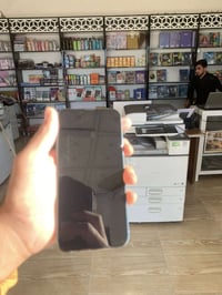 من رخصة الادمن آيفون 13برو ماكس ما مفتوح  ذاكرة 256 بطارية 🔋 95 بي ضهر...