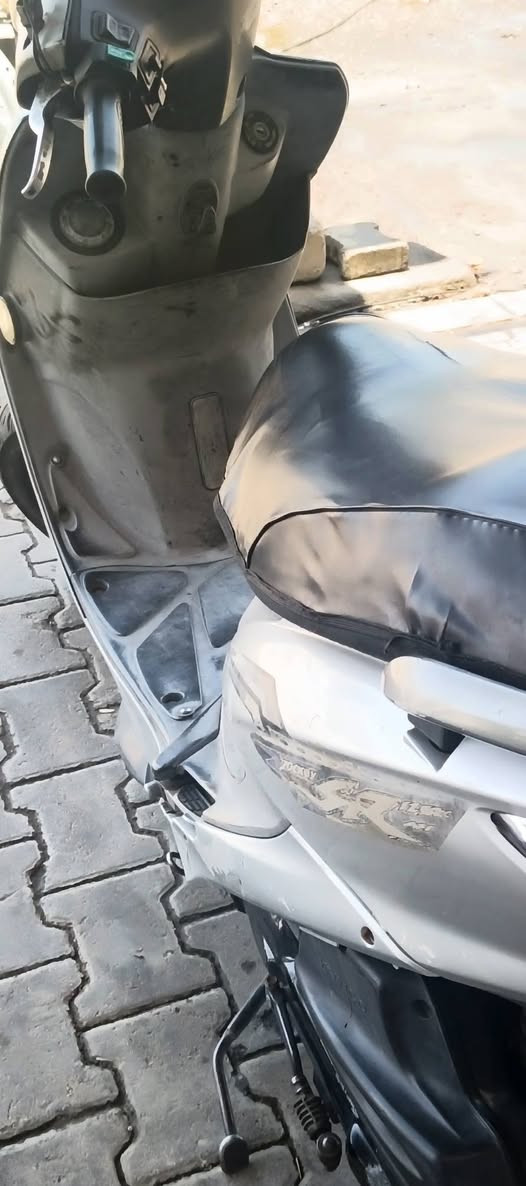 السلام عليكم،، دراجه كامكو دراجه نضيفه ما مفتوحه هندر سلف شغاله كهرباىيات شغاله،،، السعر 550///رقم الواتساب///***********
