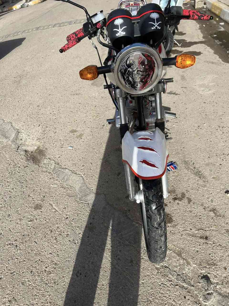 يالله هيوش للبيع موديل 2017 كامل من كلشي نقص برغي مابيه كلهه شغاله كهربائيه شغله درجه بعد نضيفه السعره ٦٥٠ اورق فقط منفيس بدون كمرك العنوان الرمادي التاميم ***********
