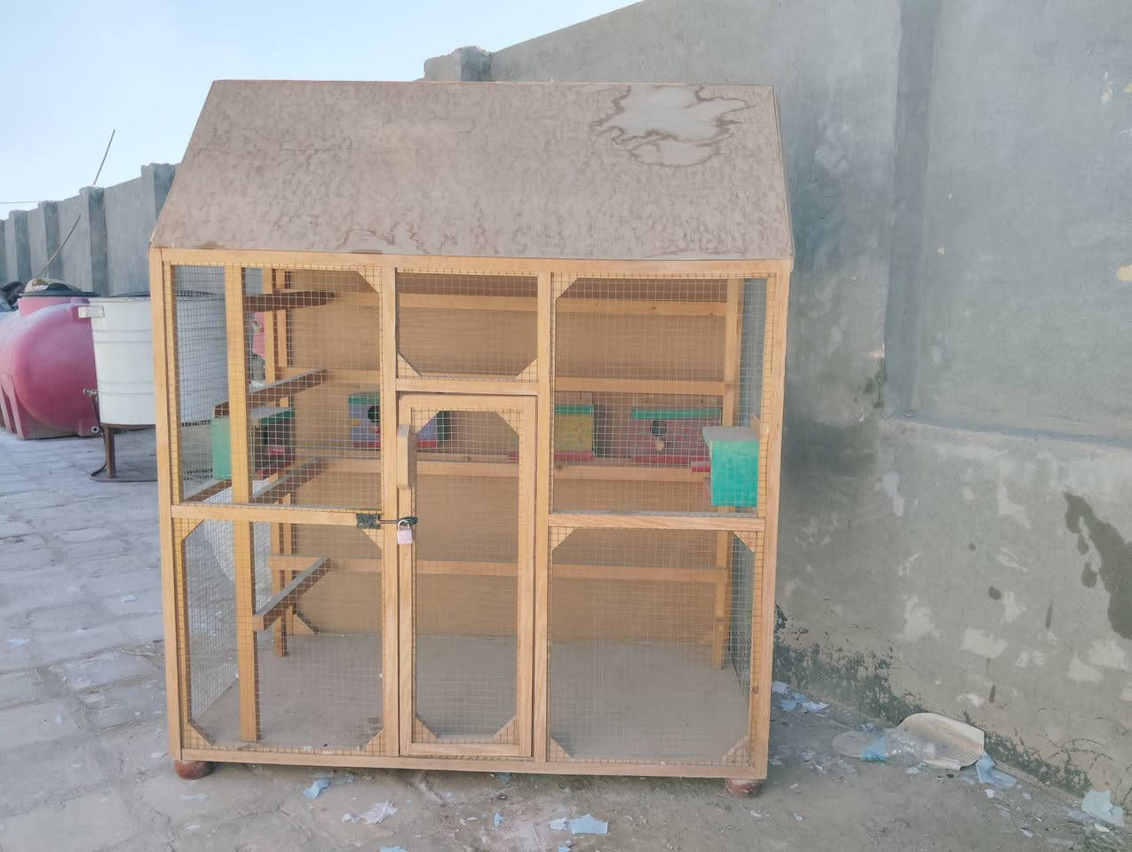 قفص طيور زينة جديد غير مستعمل حجم كبير السعر 125 للاستفسار *********** اتصال او واتساب
