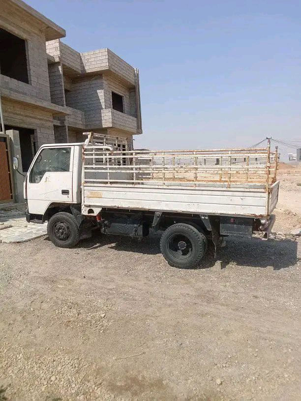 السلام عليكم سياره للبيع او مراوس حمل جانبي صاحبه الشرعي موجود كير شغال محرك شغال شاصي السمك مالو تقريبا قياسو ١٨ سانتيم يتحمل  حصة كاز بيها تصلح انت تعمللها جك واتصير كلاب اي دعمه مابيها اي صبغ مابيها رقم نينوى اتصل***********/ *********** باقي التفاصيل على الخاص
