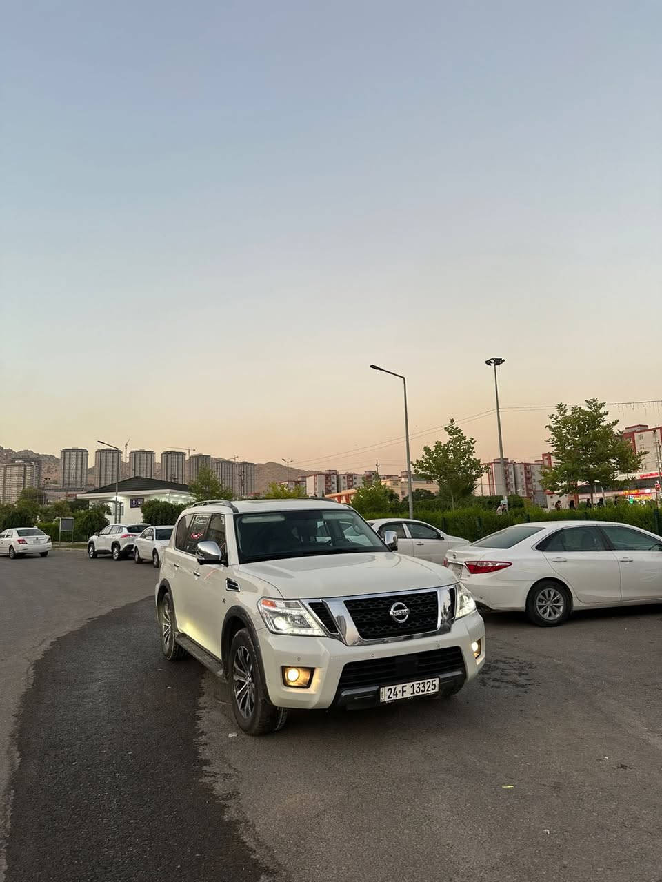 نيسان ارمادا 2019  اس ال
وارد كندي
ماشيه 190 كم

موصفات

360 درجه 4 كاميرات 

رادار امامي رادار خلفي 
كشن خزن

كشن امامي كهربائي هيتر مع ستيرن 

تبريد قطعتين تبريد مركزي

سلايد 

دبل اكسن نظام ثلج نظام طين  

سعر 315  و بيها مجال للطيبين 

***********
