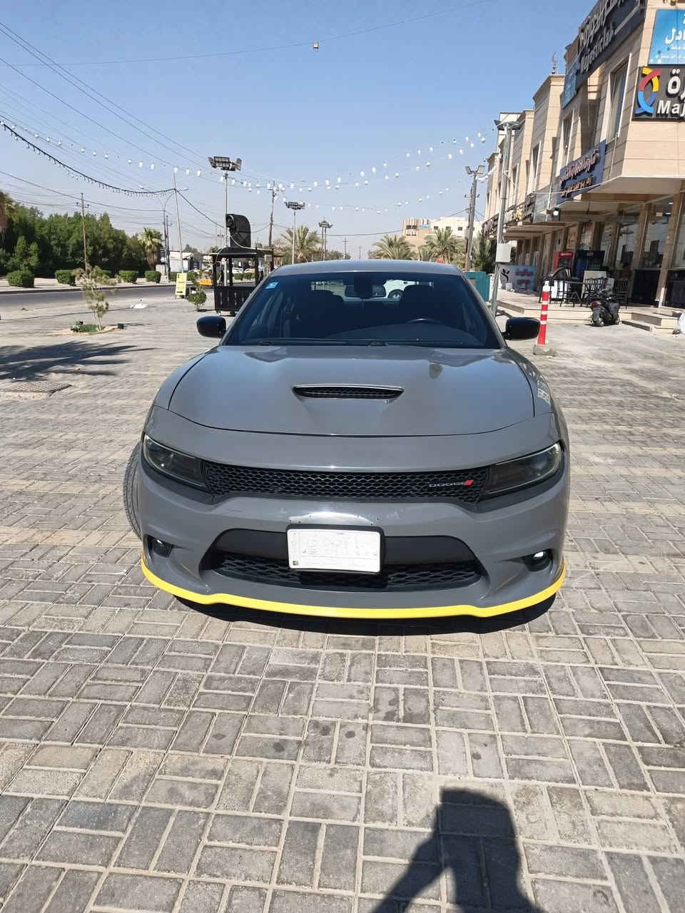 سلام عليكم 
عندي جارجر لون سمنتي مديل 23GTمحرك3600 ماشيه 49سياره نضيفه مابيه اي شي نقص حادث بنيد وبدايت جاملغ رقم بغداد السعر 245 
***********
