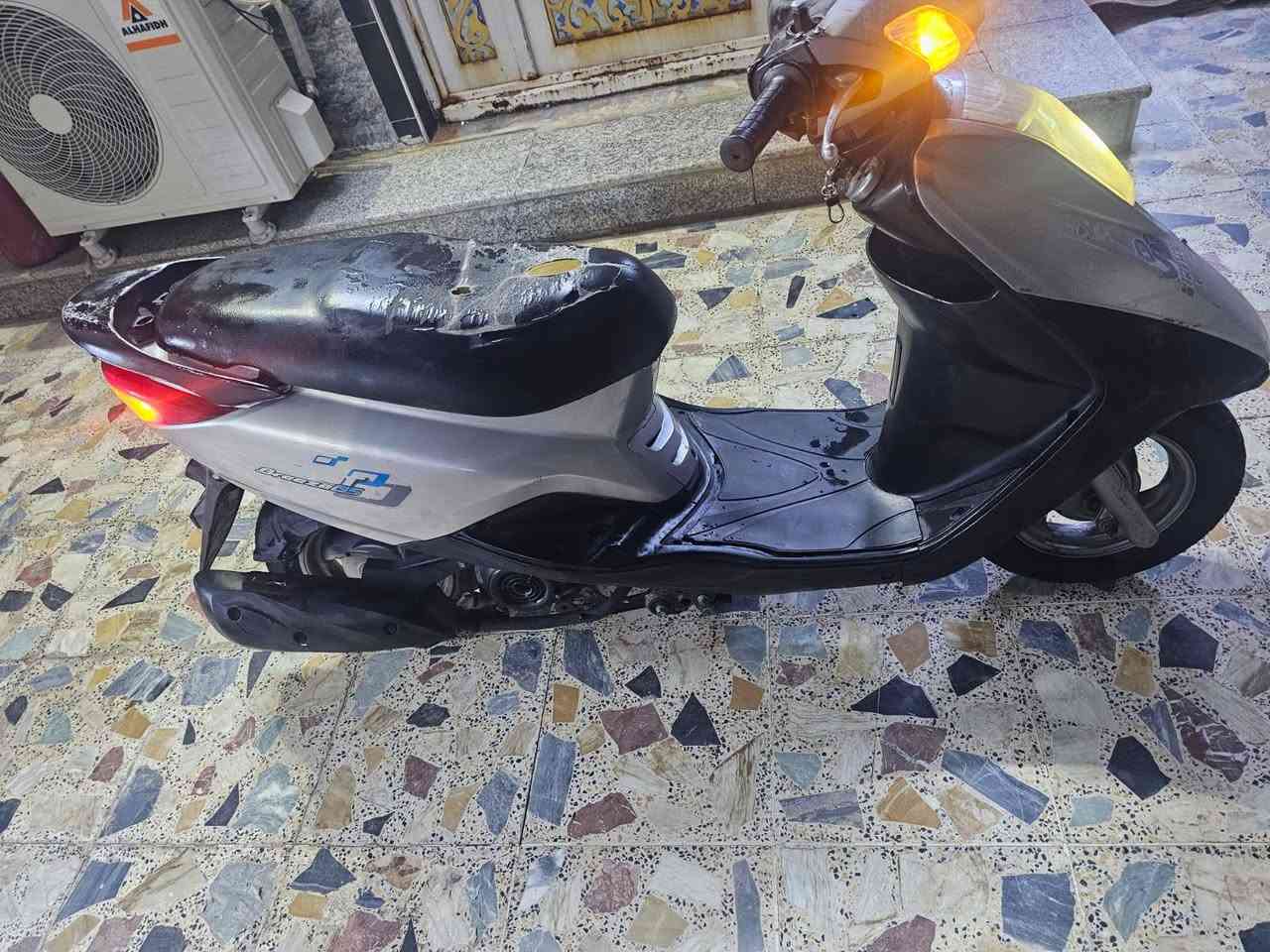 سلام عليكم  بريز كابريته للبيع الدراجه تخم تاير امامي خلفي جديد بريك امامي خلفي جديد
كهربائية شغاله بيه بيه خيط تبخير خفيف  الدراجه ناعمه وحلوه كلاجات جدد بيه نواقص كم شغله بصيطه  السعر 350وبيه مجال قليل 
رجاء رجاء رجاء المو شراي لا يخلي حته لايك  مكان بغداد الشعب  موجود خاص


**إذا كنت صاحب هذا الإعلان وتريد حذفه لأي سبب، رجاءا أرسل رسالة إلى الدعم الفني**