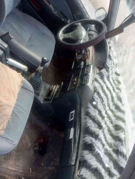 سلام عليكم للبيع   موديل 94 رقم كربلاء تحويل ثاني يوم سياره جاهزة مكينة كير حلوات حدادية جديد كهربائيّات شغالة سعر 25 او بيه مجال مكاني بغداد هاذه رقمي ***********
