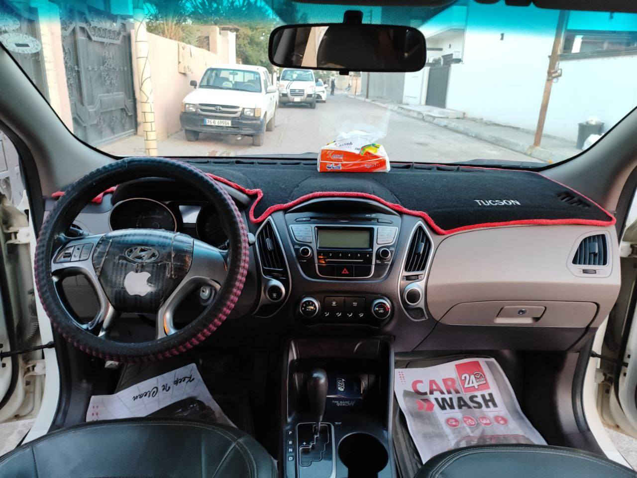 سيارة توكسان ٢٠١١ نظيفة جدا للبيع
 بيها فقط تعديل على البارد بالهلال مال الجاملغ الخلفي ومحرك مفتوح  شرط التحويل
التواصل على الرقم
***********
غير متواجد دائما على الانترنت
