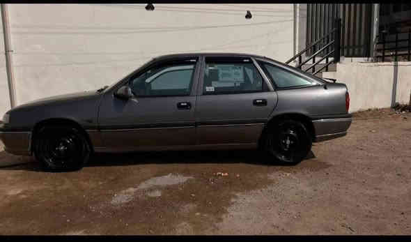 السلام عليكم البيع اوبل فكتره هاج باك كير عادي محرك 1800 موديل 92 كير محرك حداديه تخم تايم ما بيهه نقص تعمير جديد رقم انبار السنويه منتهيه من 24 عليهه غرامه 300الف تنزل من سعر. سعر السياره 36وبيهه مجال بسيط السياره اني مكلف للنشر مكان السياره الانبار هيت رقم صاحب السياره ***********
