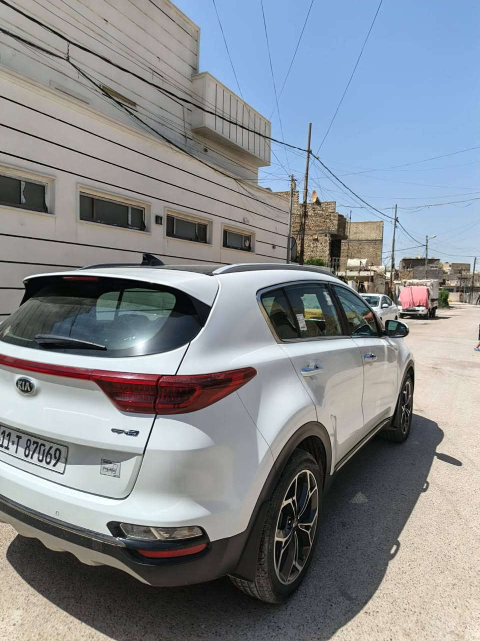 سلام عليكم سبورتج للبيع موديل 2019 خليجي
جي تي لاين فول للاخير رقم بغداد 
بيه باب وجاملق أمامي صبغ فقط باقي مكفول 
اسعر174 ورقه قفله
عنوان بغداد 
اتصال ***********
