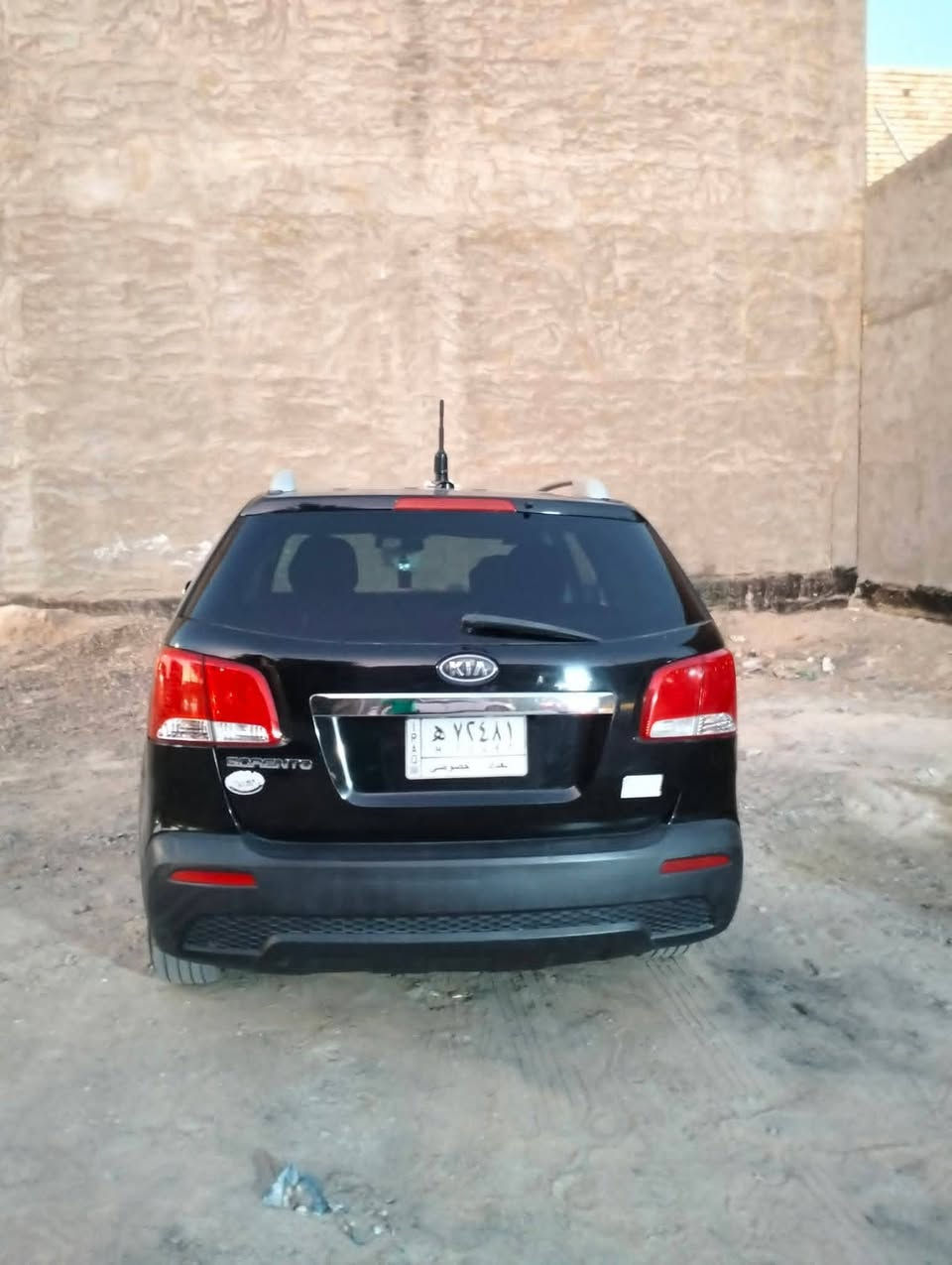 سلام عليكم سورنتو موديل2013 تايرات جدد محرك كير مكفول تبريد قطعتين 7 راكب 6 سلندر دوش 9 ايرباك تحكم ستيرن 4 جهات مثبت سرعه شاشه كبيره كامره خلفيه بيهه بس البنيد جارد ورشينا فقط والباقي رصعات خفيفه ماتبين السعر 130 تحويل ثاني يوم راعيهه ابن عمي المكان الفلوجه رقم الهاتف ***********  ‏‪‏ ‏‪‏‪***********
