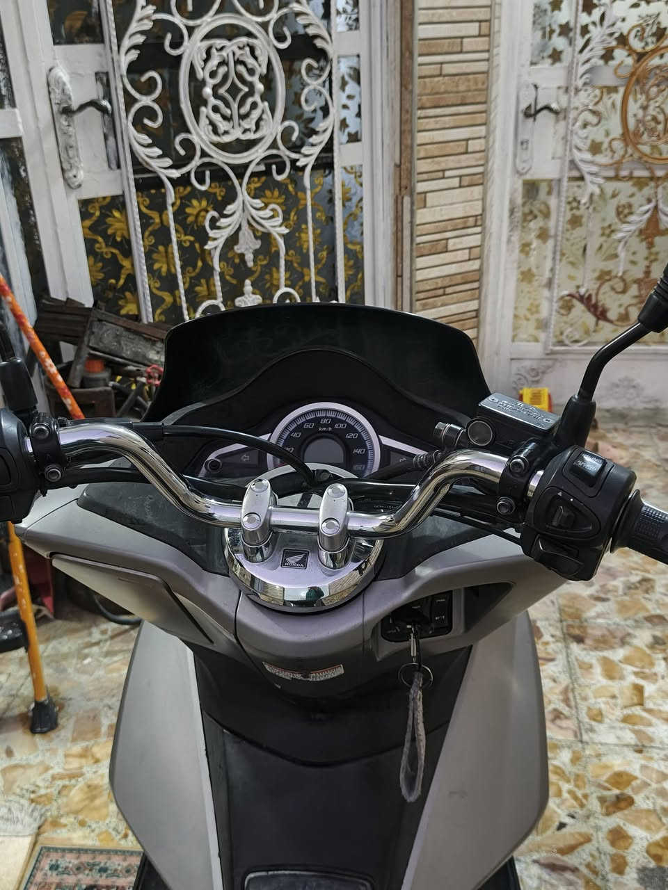 بي سي اكس ياباني من معرظ المندلاوي نازله مكينه مكفوله الحجم 150 كوله بلاديه ماشية ٢٤الف السعر , 13مكاني بغداد ***********
