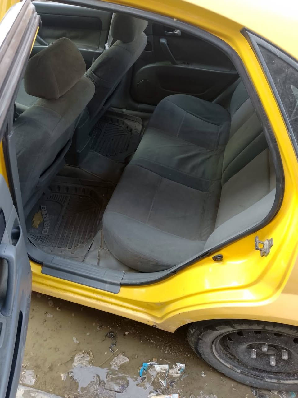 السلام عليكم للبيع اوبترة الشركة العامة موديل 2012 السيارة بية فقط جاملغ بارد شبر والكلير مكشر  السونار موجود السيارة بيهة شاشة تحكم ستيرن منضومة لايت جديدة رقم بغداد انكليزي مصفرة هيئة وغرامات بسمي تحويل مباشر المكان بغداد الشعب الرقم *********** غير متواجد على الواتساب ***********هذا الرقم مال الواتساب السعر 70وبيهة مجال
