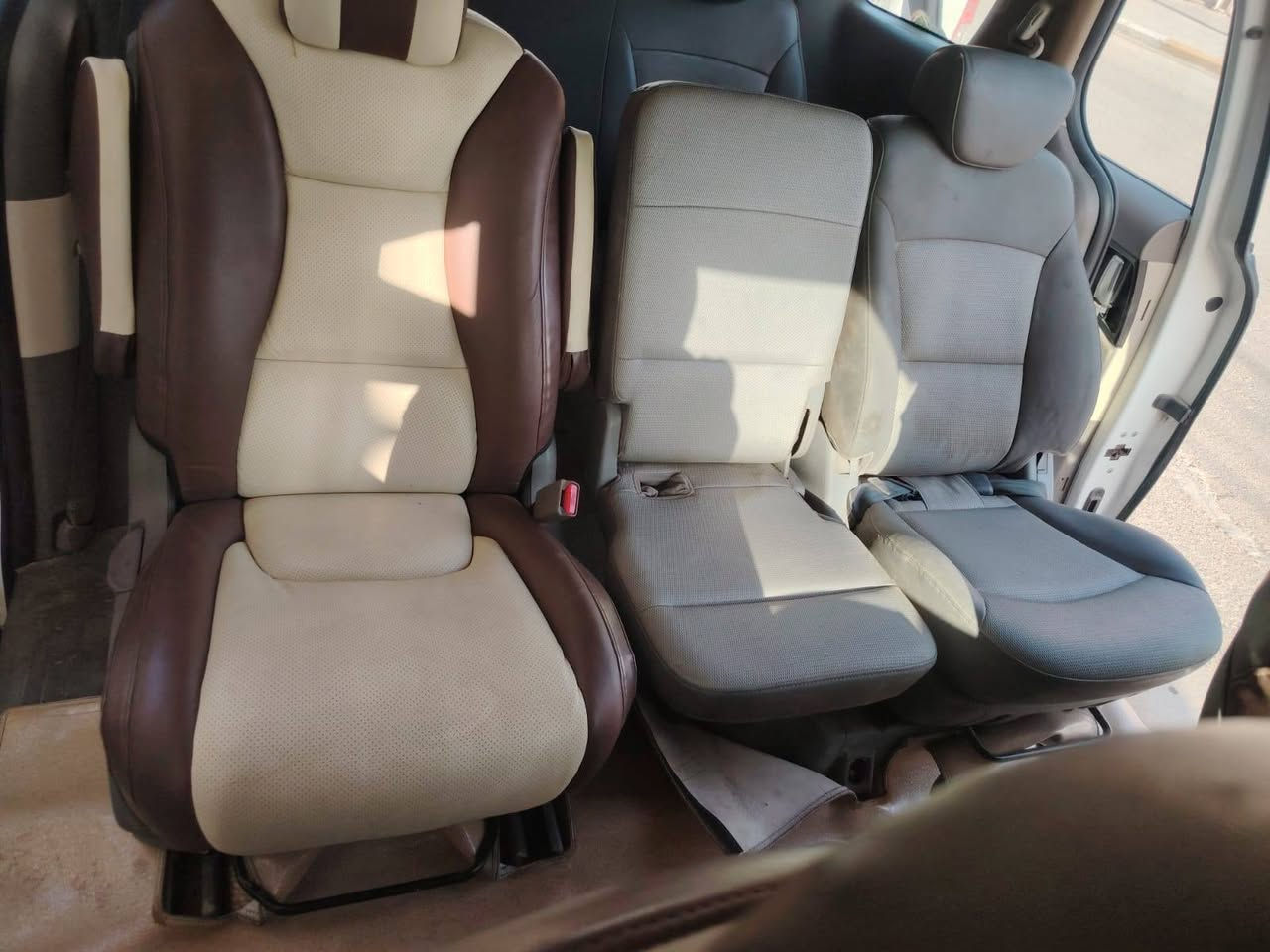 اسلام عليكم رمضان مبارك عليكم يارب تحوير كشنات للسيدونا وللكرنفال حديث وقديم امامي  عمل مرتب بدون تثقيب او لحيم عل السياره شرط مكاني بلرميثه واتساب ***********
