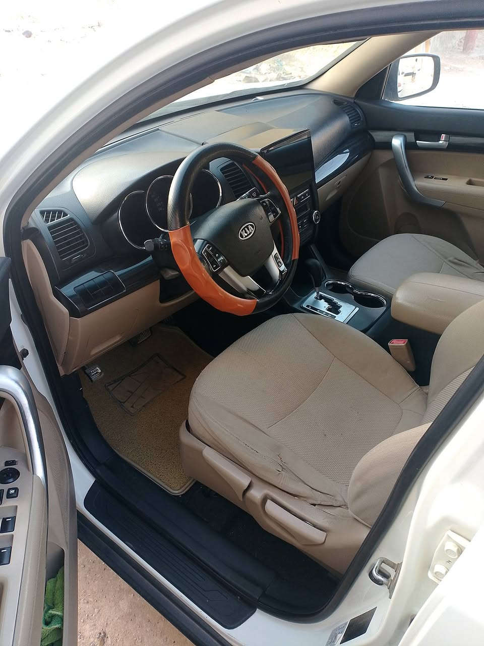 السلام عليكم سورنتو مديل 13خليجي مكفوله عده كارت بل جملغ الامامي مكينه 4سلندر مواصفات 7راكب ثلاث قطع تبريد رقم اربيل انكليزي تحويل اووكاله السعر 145بيه مجال للشراي رقم الهاتف ***********
*********** مكان السياره النجف الاشرف
