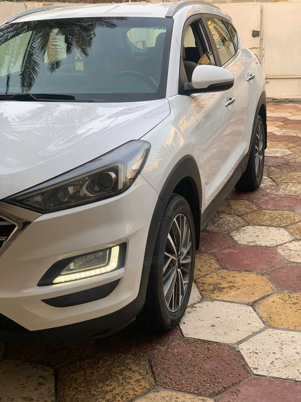 توسان موديل 2020 خليجي كوري رقم أربيل مكفولة من الصبغ والبارد ماشية 132 الف السعر 193 وبيه مجال اي استفسار الاتصال على الرقم التالي 
***********
***********
 💥💥عنوان السيارة واسط العزيزية 💥💥
