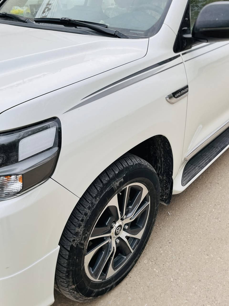 لاند كروز موديل 2020

GXR  grand Turing 🔥كامل مواصفات 
المري شفط،دخول ذكي ٤ باب بصمه ، الجنطه كهرباء شفط ،٣ شاشات ، محرك ٦ سلندر ٤٠٠٠ ،بنوراما سلايت ، زراكات لايت ، والمري لون اسود ، تبريد ٣ قطع ، دبل ماوس ،ثلاجه ، 

للتواصل ***********
