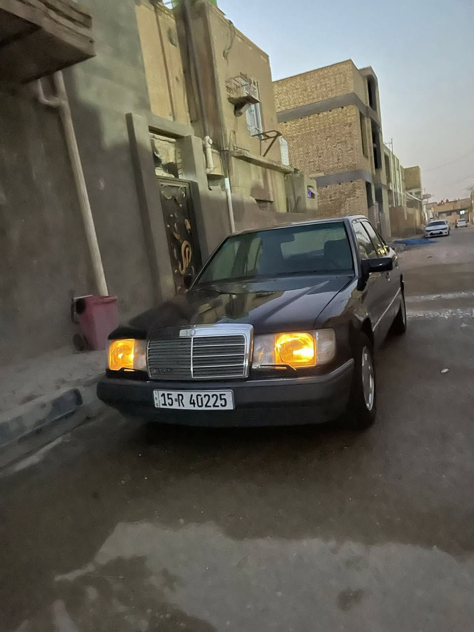 مرسدس دب مديل 92
رقم انبار  باسمي
ما مصبوغه ولا مرشوشه  
تجي وتشوف بعينك 
اي حادث تبديل او حار او معجون او رشه او تصليح ما بيها 
ضعف بالمكينه 
التبريد يرادله صيانة بسيطة 
ولف راخي وطلع الغاز 
فريز وراديتر وكمبريسر مكفول 
كير وارد يابان جديد توه شادة 
حدادية جديدة 
غرفة جديدة 
ويل توه شاده لا تصليح ولا لحيم 
كلها بلاد ع وضع الشركة 
78 وبيها مجال 
مكانها ناصرية مركز ***********
